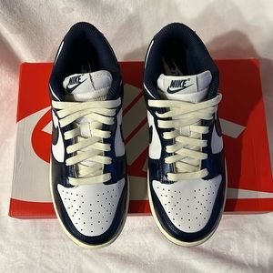 Nike Dunk Women’s White/MidnightNavy New W Box Sz 7.5